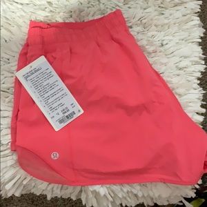 Lululemon Hotty Hot Short II 4’’